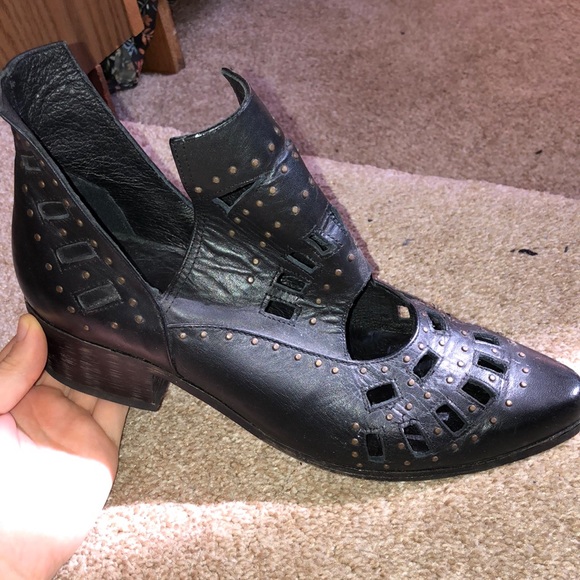 Sbicca Vintage Collection Ankle Booties - Picture 2 of 6